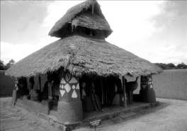 A Typical 'Obi' for the Mbari Igbo peoples in the Museum of Traditional Nigerian Architecture. Photo - Research Gate