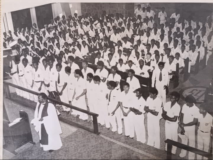 Students of Dennis Memorial Grammar School (DMGS), Onitsha, attended their Annual Re-Dedication Service at All Saints’ Cathedral, Onitsha in the 1980s.