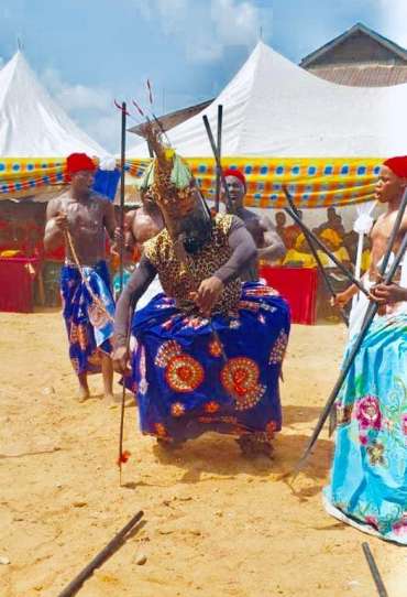 Figure-2-Nchibe-dance-during-the-festival-370x542