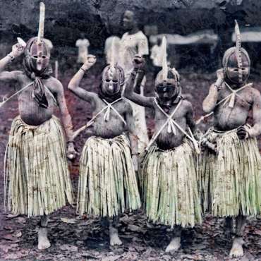religious-celebration-of-Igbo-people-of-Nigeria-I-celebracion-religiosa-del-pueblo-igbo-de-Nigeria-370x370