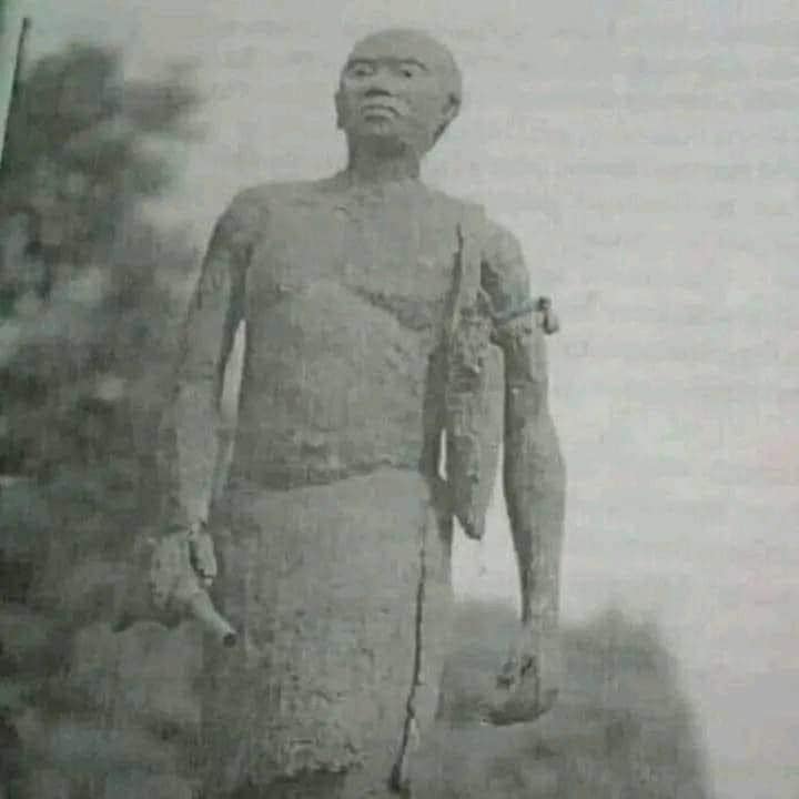 Ezemu's Statue